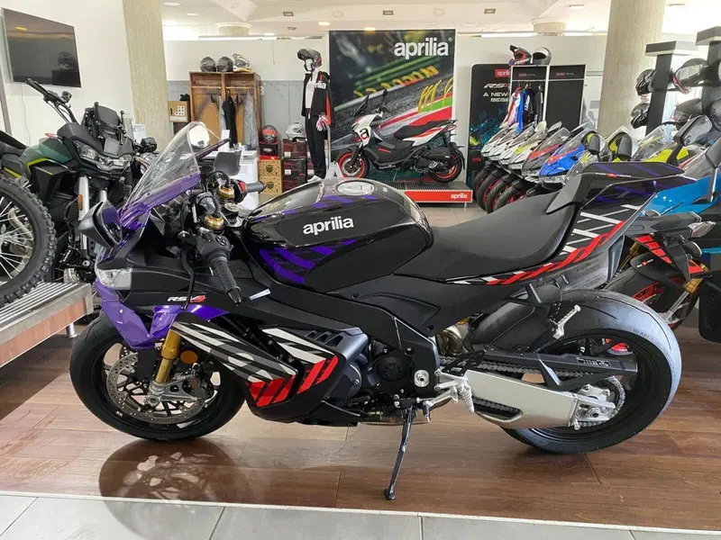 Aprilia RSV4 1100 Factory (2025 - 26)