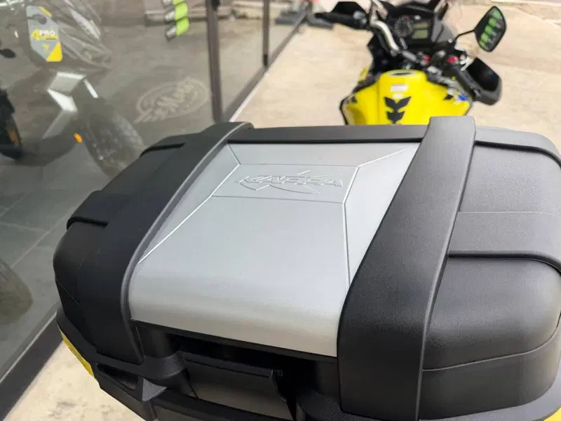 Suzuki V-Strom 650 (2021 - 25) (9)