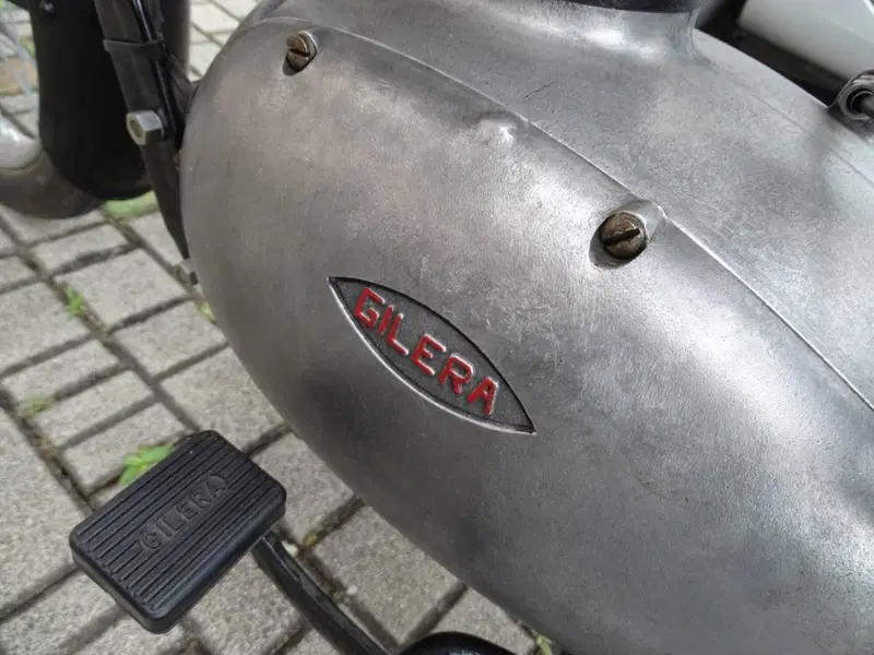 Gilera GT150 (7)