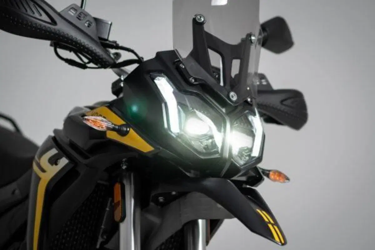Voge Valico 300 Rally (2022 - 26) (9)