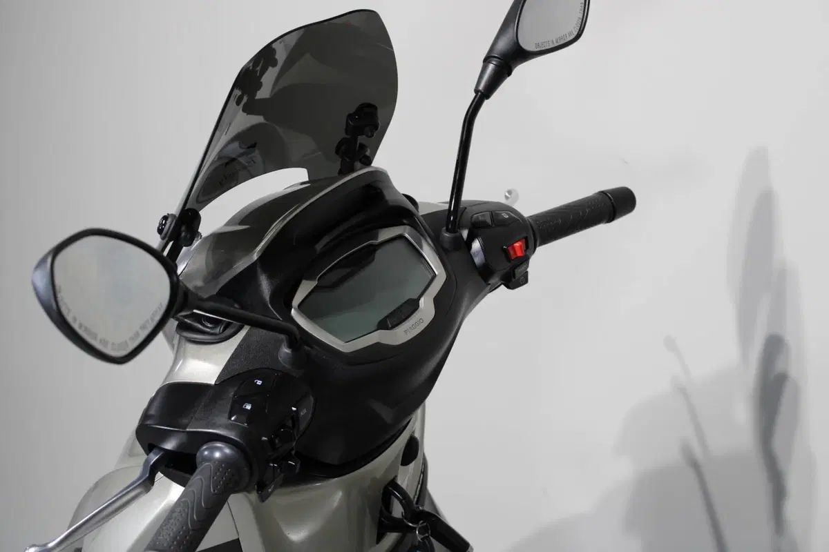 Piaggio Beverly 400 ABS-ASR (2021 - 24) (5)