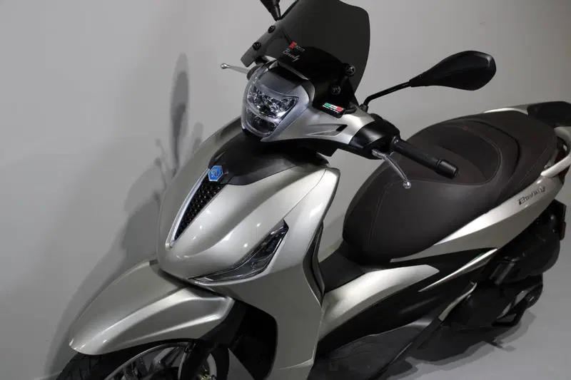 Piaggio Beverly 400 ABS-ASR (2021 - 24) (9)
