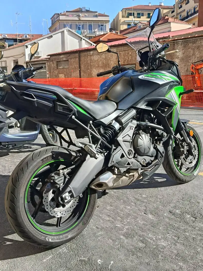 Kawasaki Versys 650 (2021 - 24) (3)