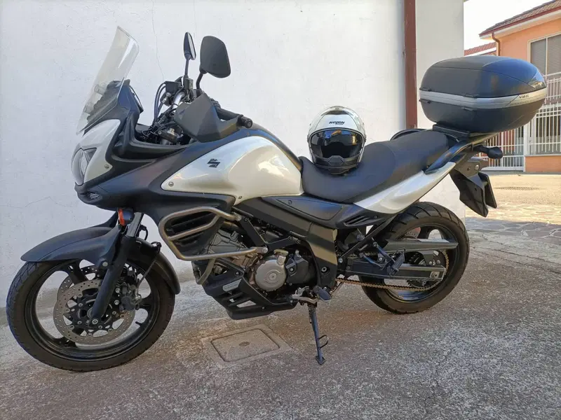 Suzuki V-Strom 650 ABS (2011 - 17)