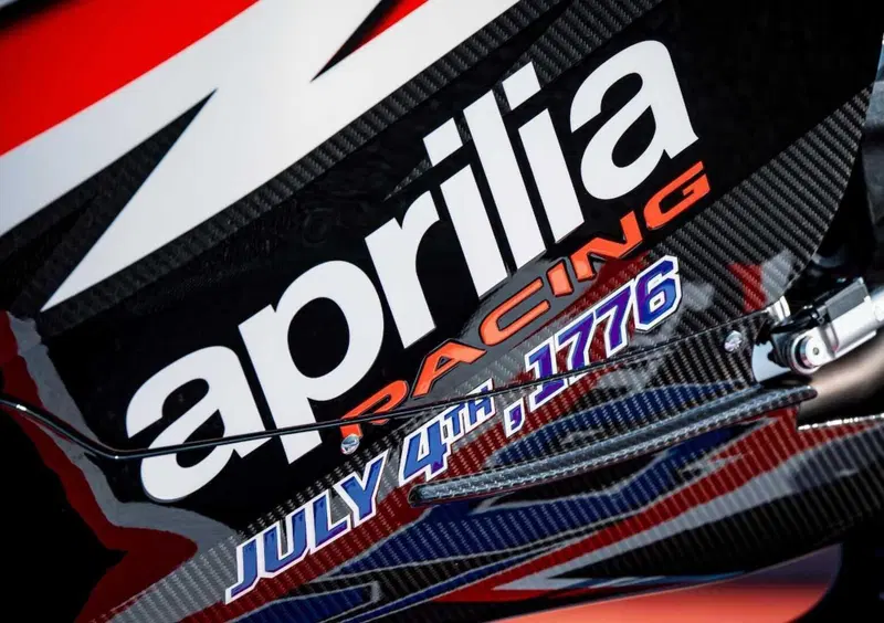 Aprilia RSV4 1100 RSV4 1100 X 250Th (2026) (6)