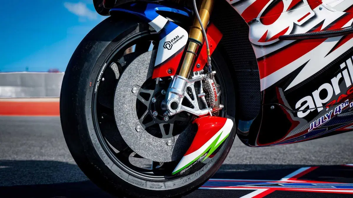 Aprilia RSV4 1100 RSV4 1100 X 250Th (2026) (4)