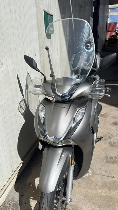 Honda SH 350 (2021 - 24) usata