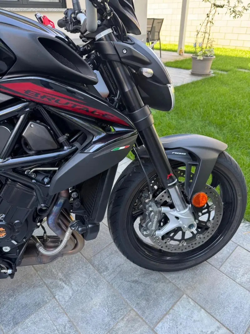 MV Agusta Brutale 800 R (2023 - 25) (7)