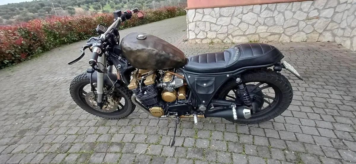 Yamaha XJ 750 (6)