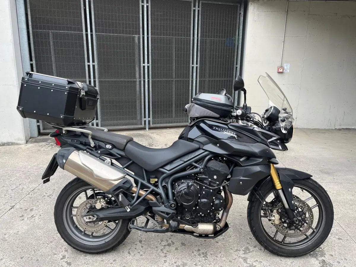 Triumph Tiger 800 ABS (2010 - 14) (2)