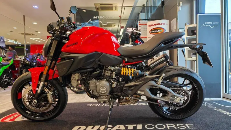Ducati Monster 890 (2026) (2)