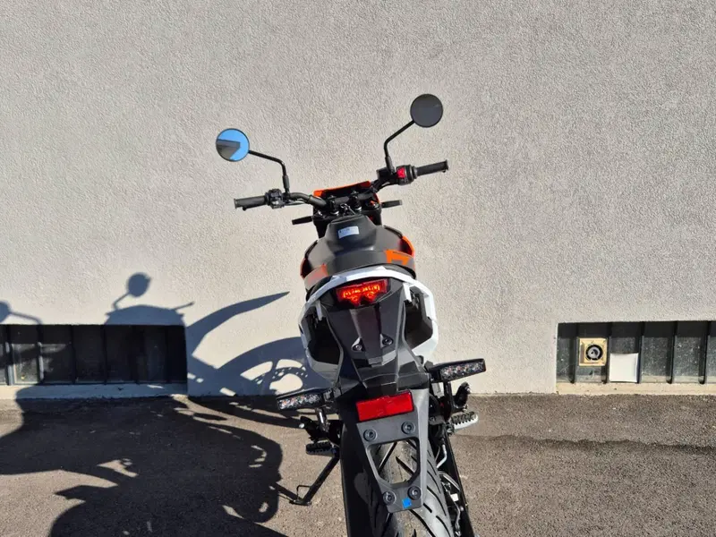 KTM 125 SMC R (2025 - 26) (7)