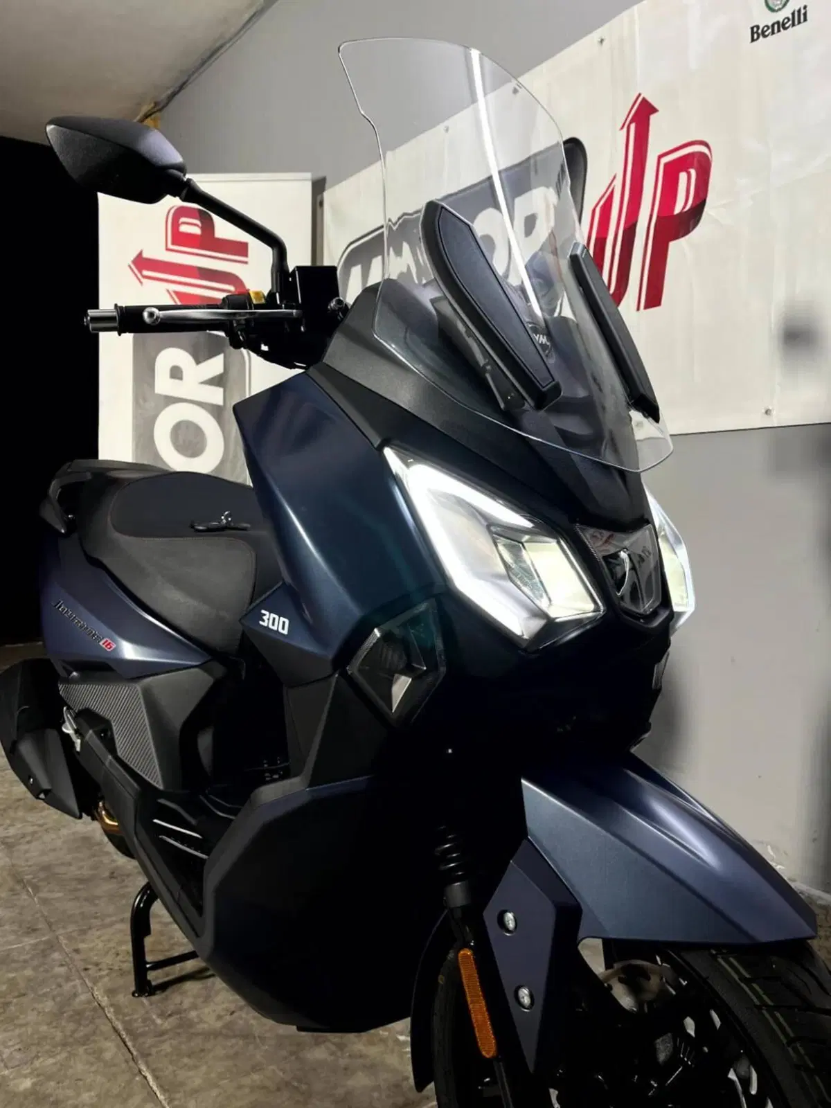 Sym Joyride 300 (2022 - 24) (11)