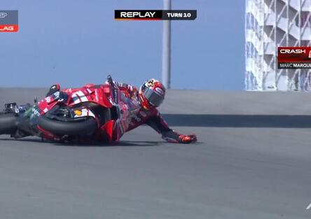 FP1: Acosta primo, ma il protagonista è Márquez: cade forte, poi fa il 4° tempo [CLASSIFICA e VIDEO]