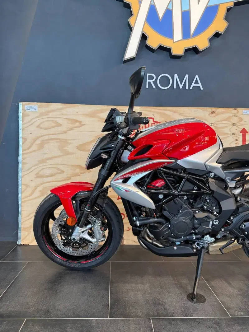 MV Agusta Brutale 801 RR Ottantesimo (2025 - 26) (6)