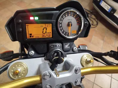 Honda Hornet 600 (2005 - 06) usata