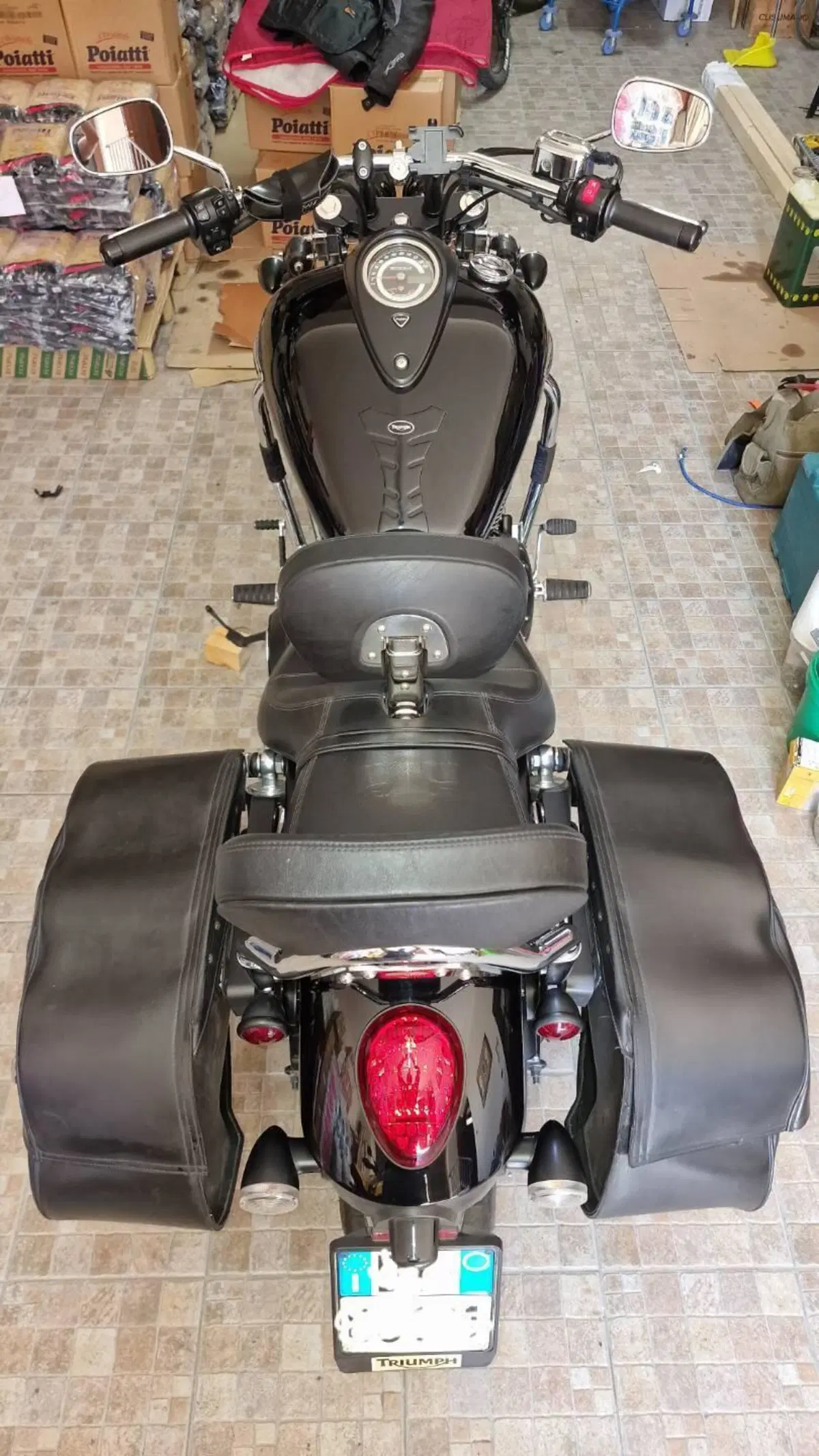 Triumph Thunderbird Storm 1700 (2010 - 16) (4)