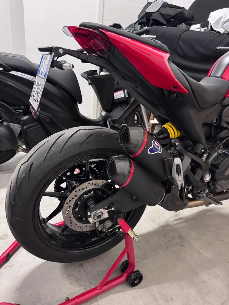 Ducati Monster 937 + (2021 - 25) (13)