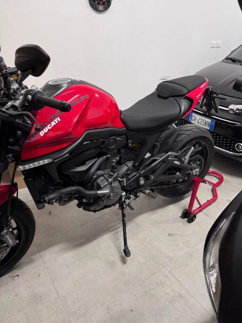 Ducati Monster 937 + (2021 - 25) (18)