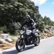 Triumph Tracker 400 2026 TEST: la prova della nuova Flat Track per patente A2 [VIDEO E GALLERY]
