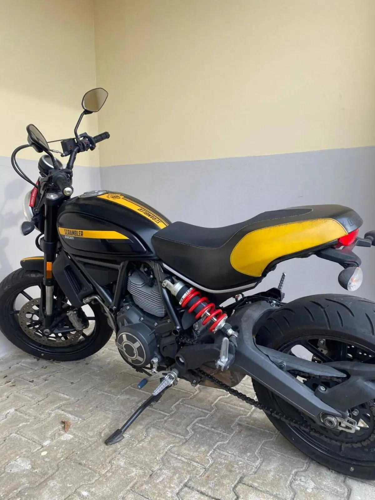 Ducati Scrambler 800 Full Throttle (2017 - 21)