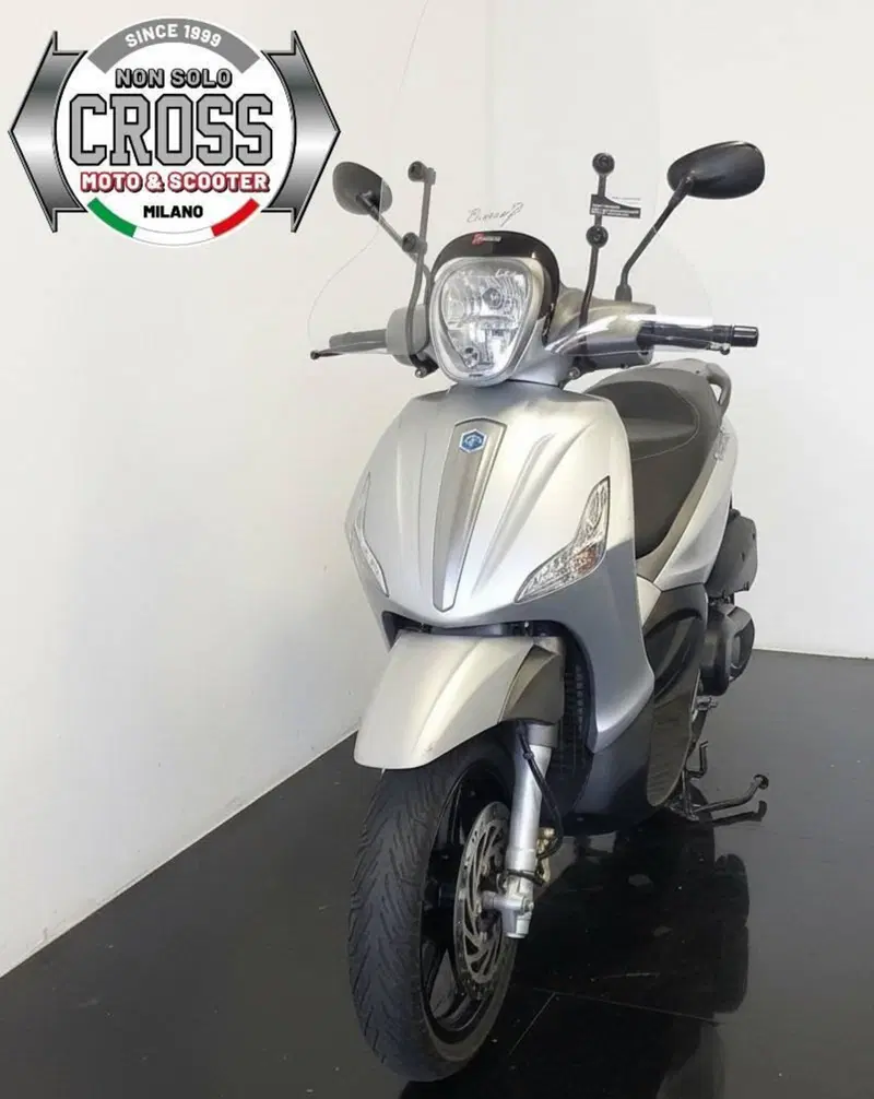 Piaggio Beverly 350 SportTouring ie ABS (2011 - 17) (6)