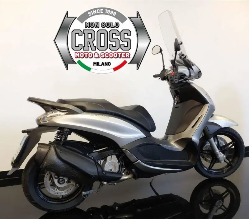 Piaggio Beverly 350 SportTouring ie ABS (2011 - 17) (7)