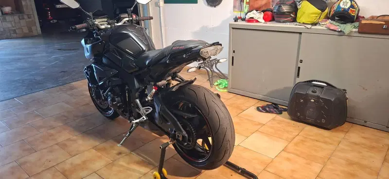 Yamaha MT-10 (2017 - 20) (2)