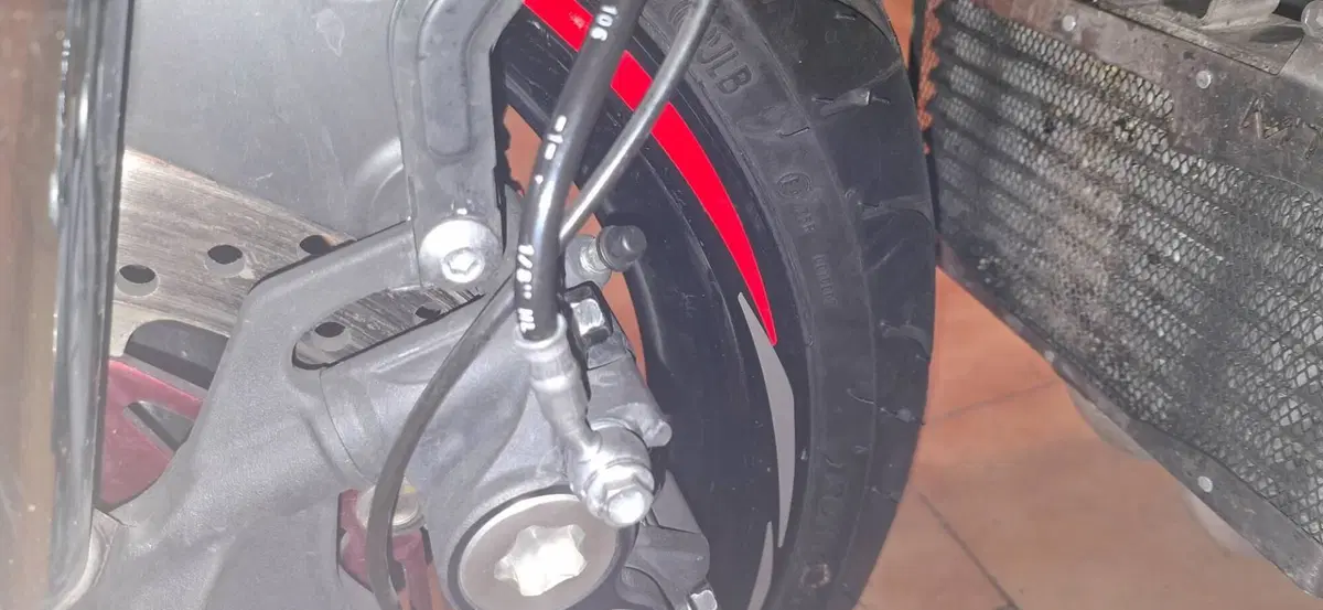 Yamaha MT-10 (2017 - 20) (6)