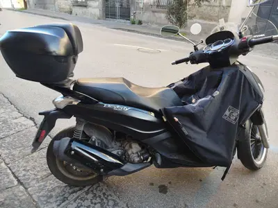 Piaggio Beverly 300 i.e. Police ABS-ASR (2017 - 20) usata