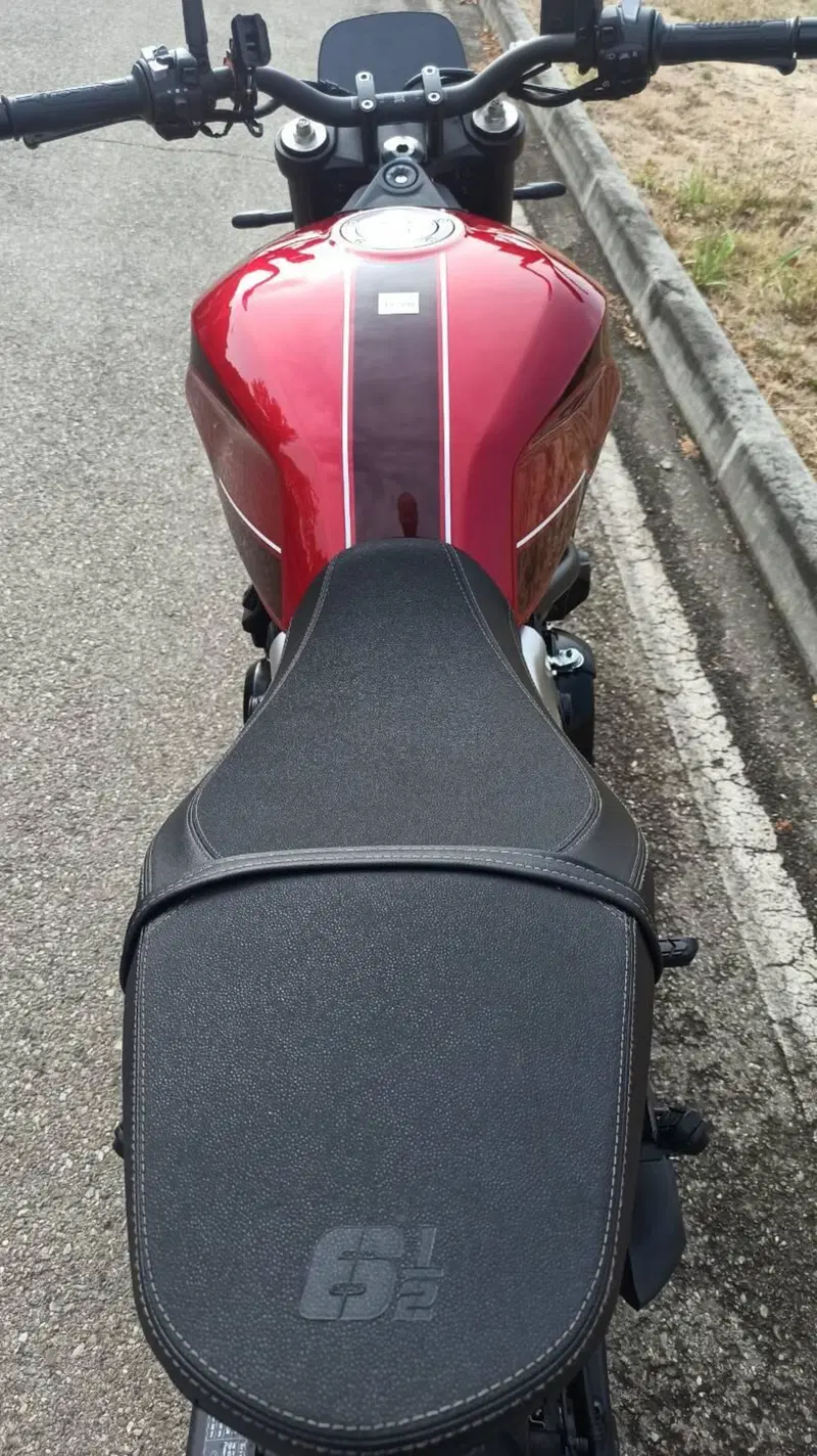 Moto Morini SEIEMMEZZO STR (2022 - 26) (2)