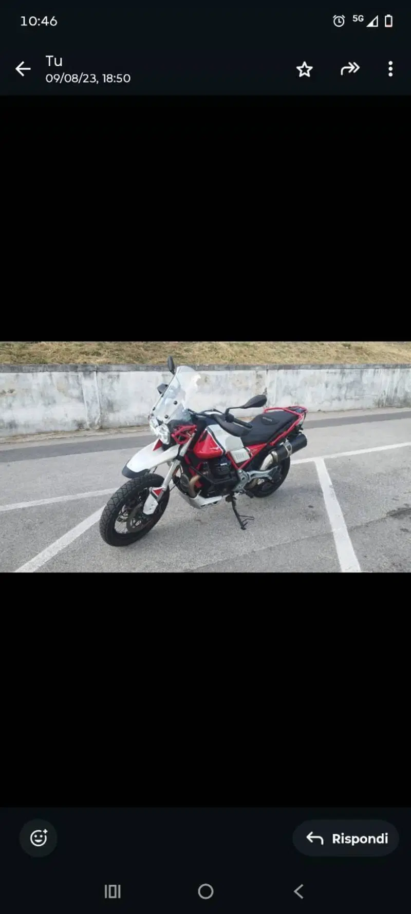 Moto Guzzi V85 TT Evocative Graphics (2019 - 20)