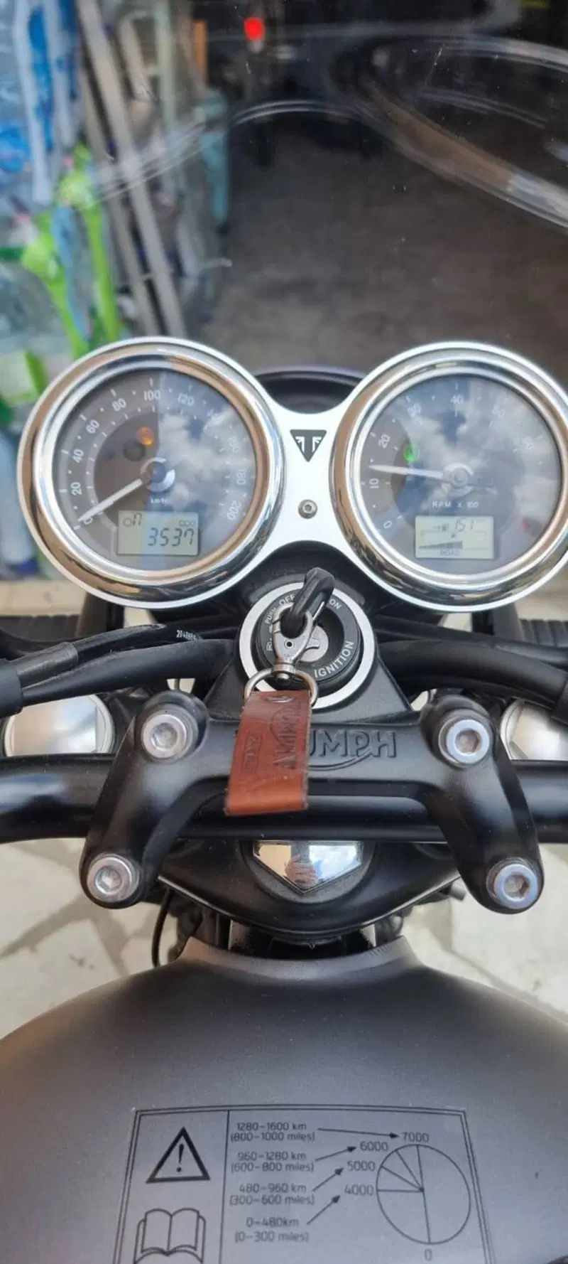 Triumph Bonneville T120 Black (2017 - 20) (2)