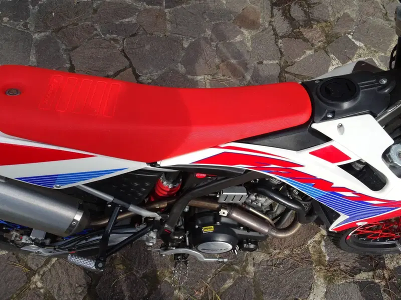 Fantic Motor Motard 125 Performance 4t (2020) (19)