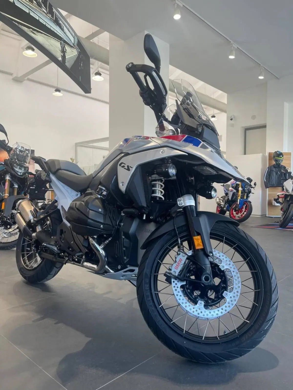 Bmw R 1300 GS ASA (2024 - 26) (4)