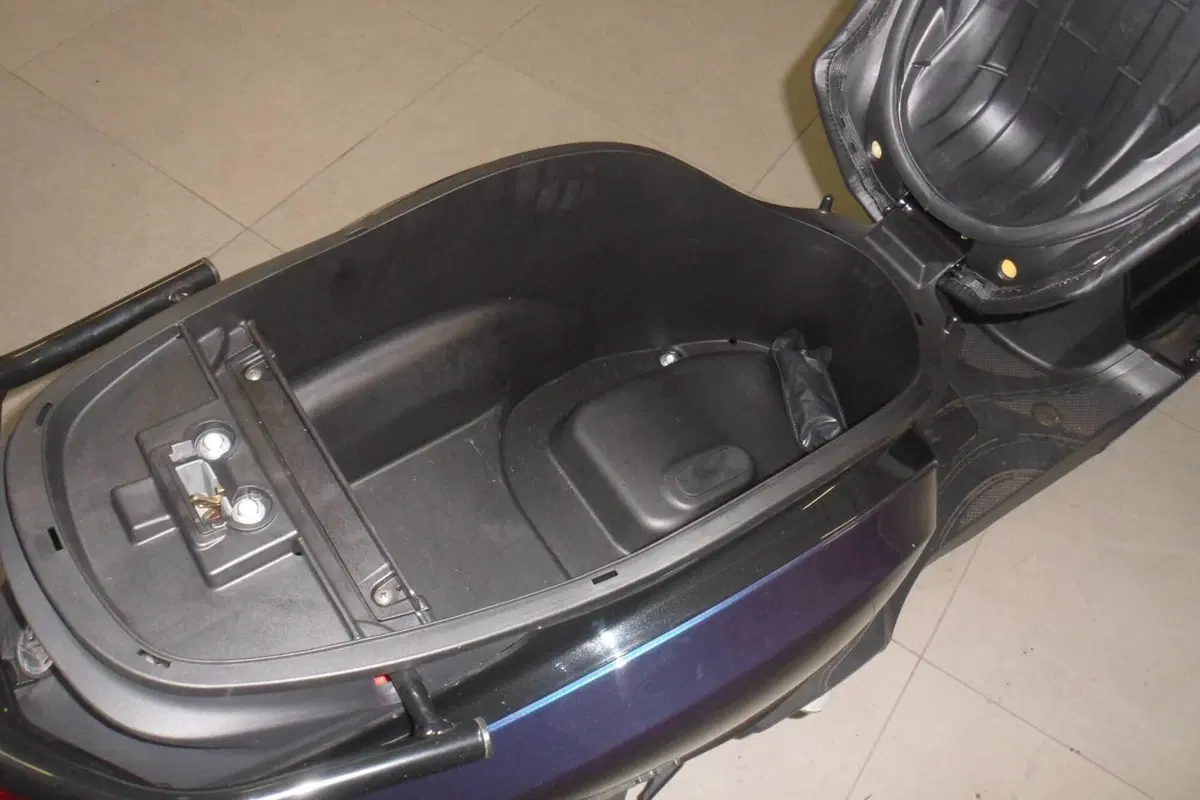 Sym Mio 50 (2021 - 26) (7)