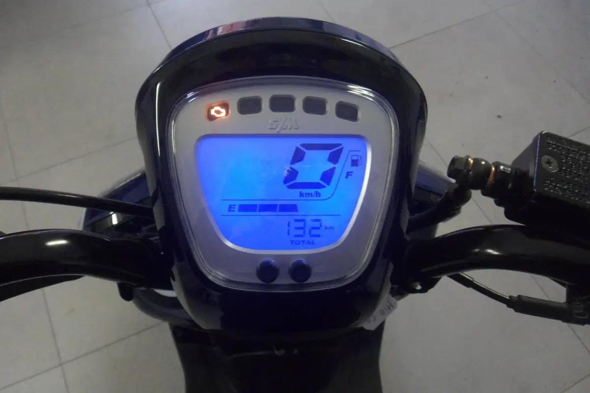 Sym Mio 50 (2021 - 26) (8)