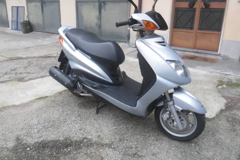 Yamaha Cygnus X 125 (2004 - 05)