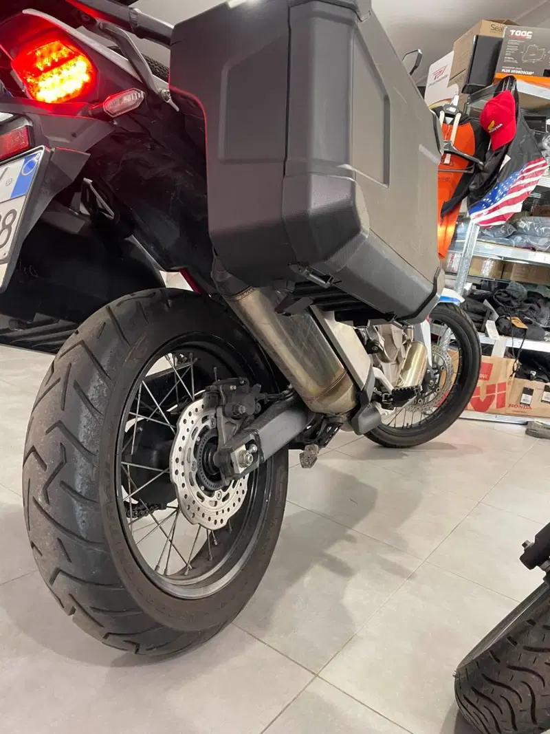 Honda Africa Twin CRF 1100L (2022 - 23) (6)