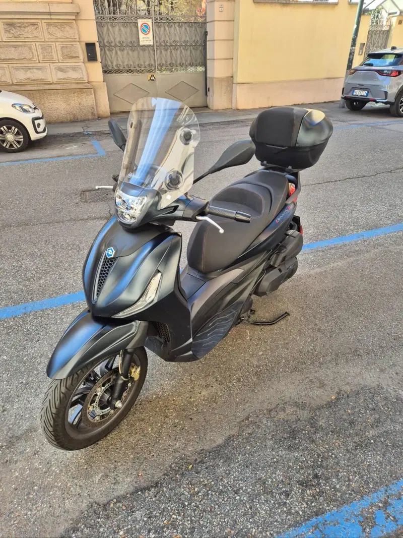 Piaggio Beverly 400 ABS-ASR (2021 - 24)