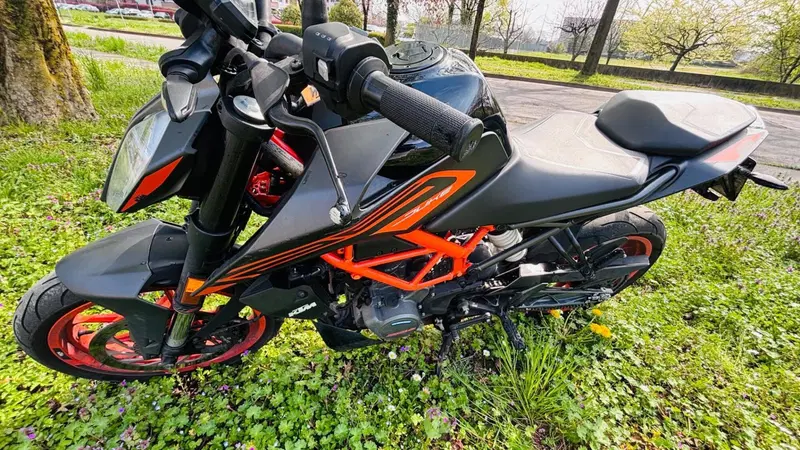 KTM 125 Duke (2021 - 23) (9)