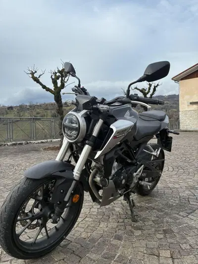 Honda CB 125 R (2018 - 20) usata