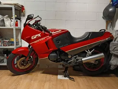 Kawasaki Gpx 600 r d'epoca