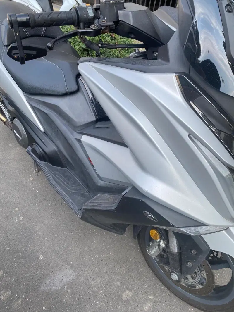 Kymco AK 550 (2017 - 19) (4)