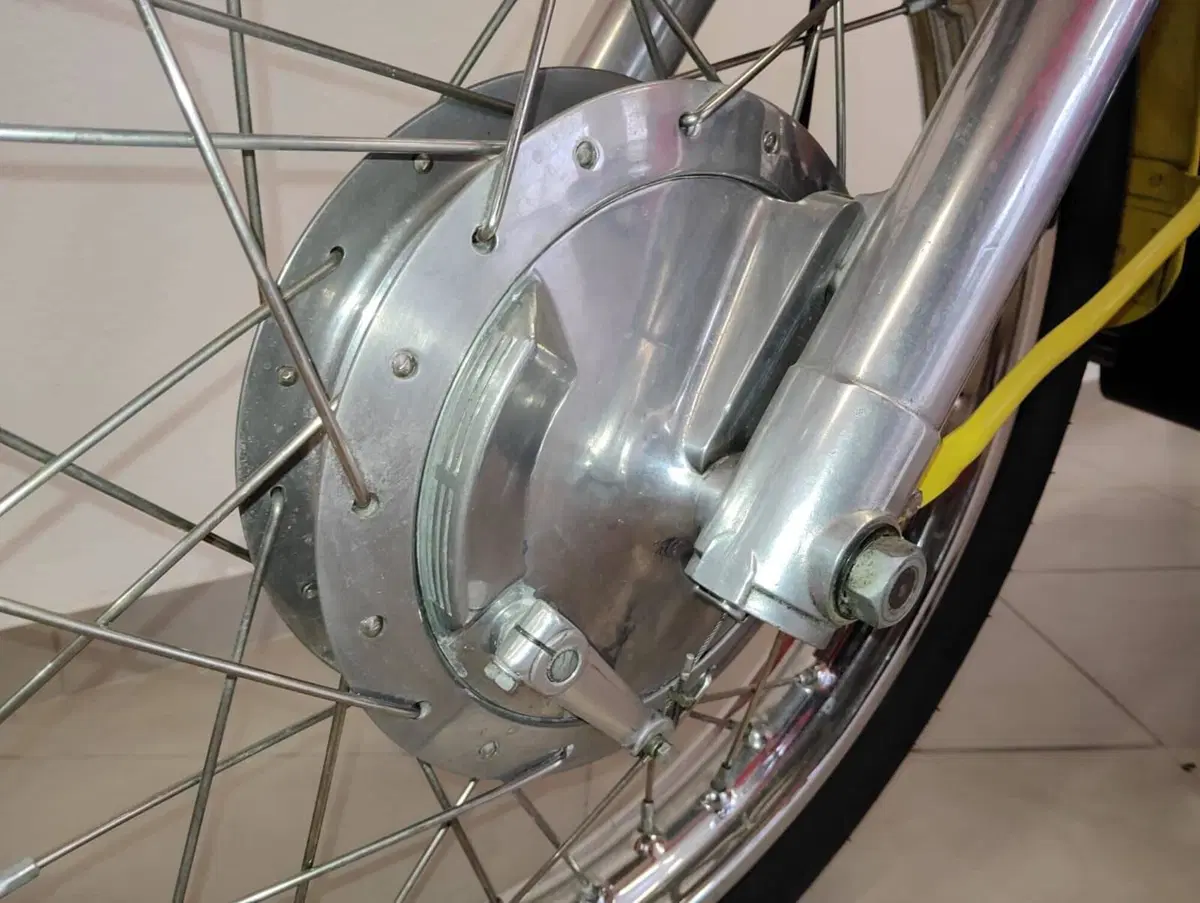 Ducati scrambler (4)