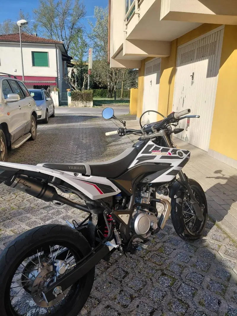 Yamaha WR 125 (2016 - 17) (2)