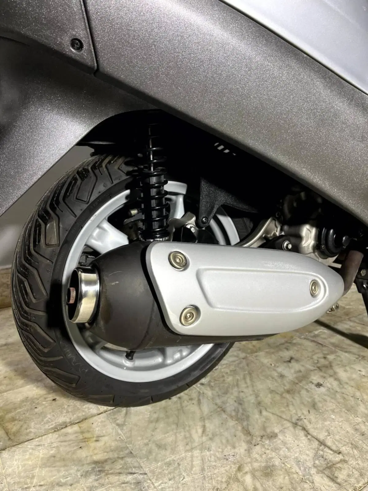 Piaggio X9 250 Evolution (2)