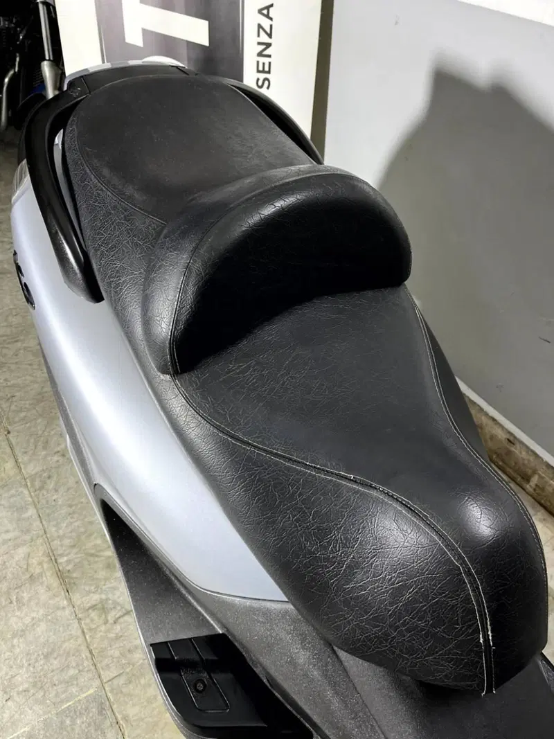 Piaggio X9 250 Evolution (20)