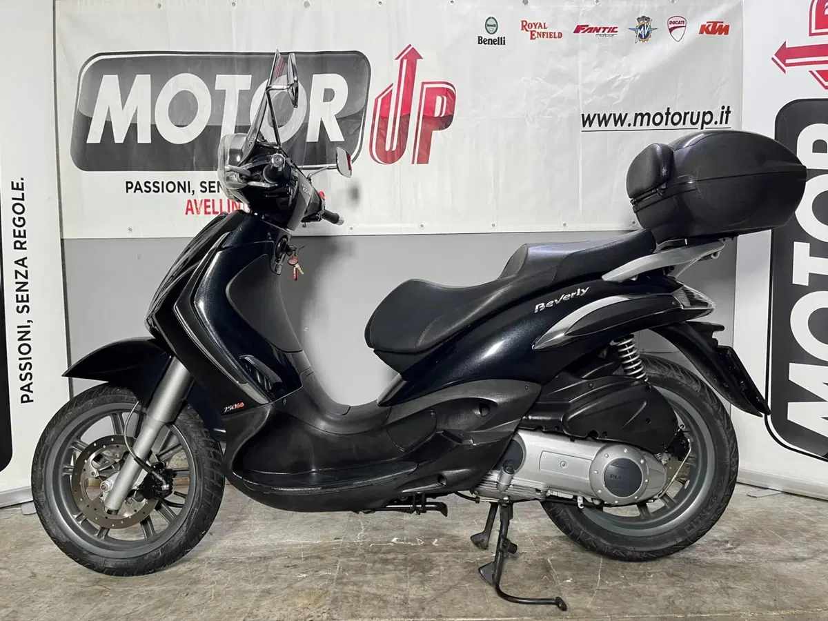 Piaggio Beverly 250 i.e. (2004 - 06)