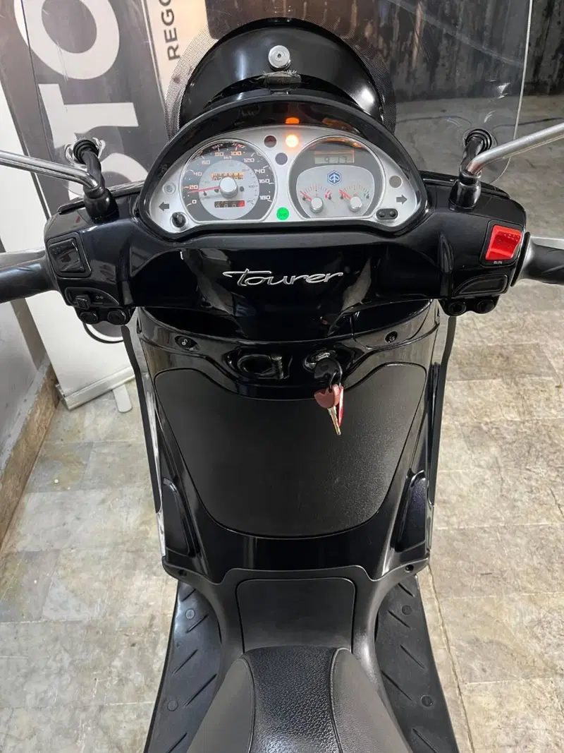 Piaggio Beverly 250 i.e. (2004 - 06) (10)